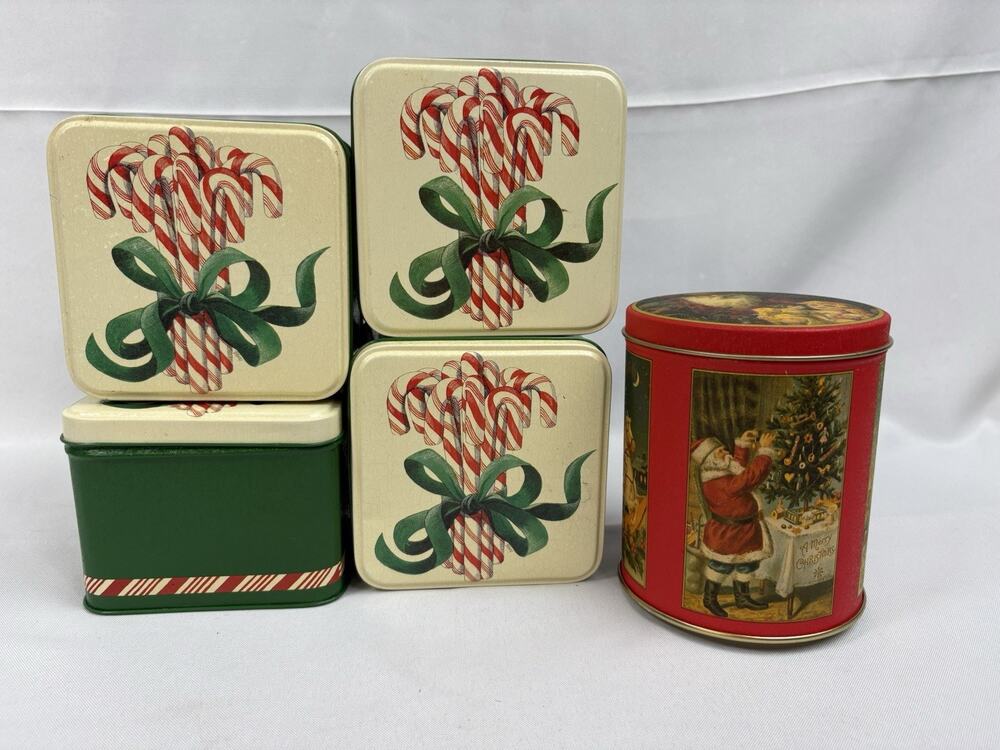 Vintage Christmas Santa Round Metal Spinning Music Tin - Bristol Ware